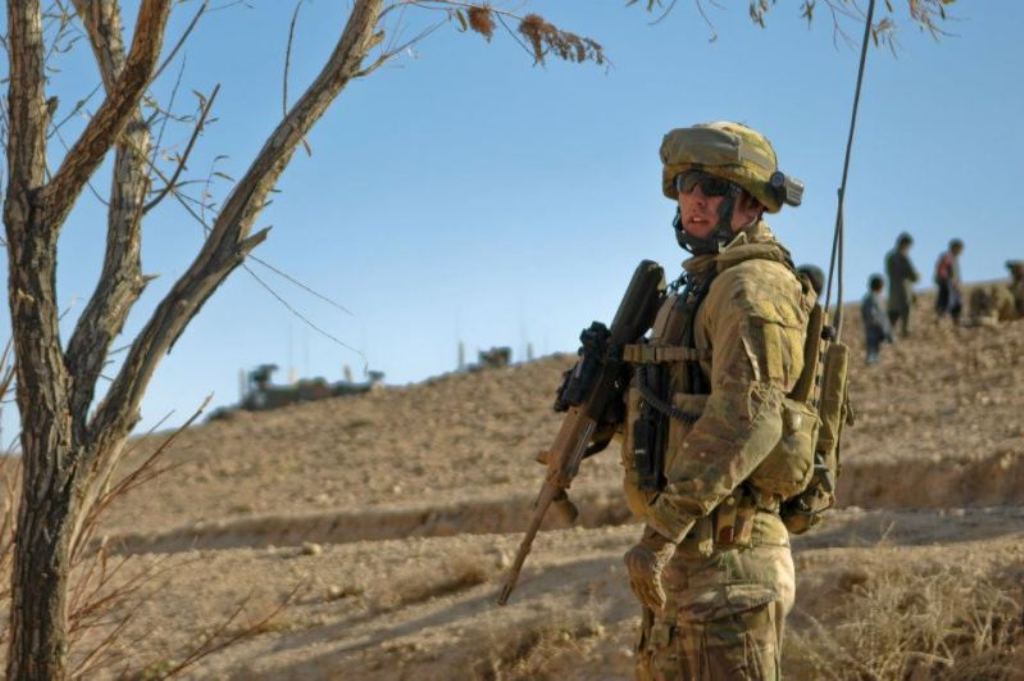Australian & US Troops Patrolling In Uruzgan Province Of Afghanistan ...