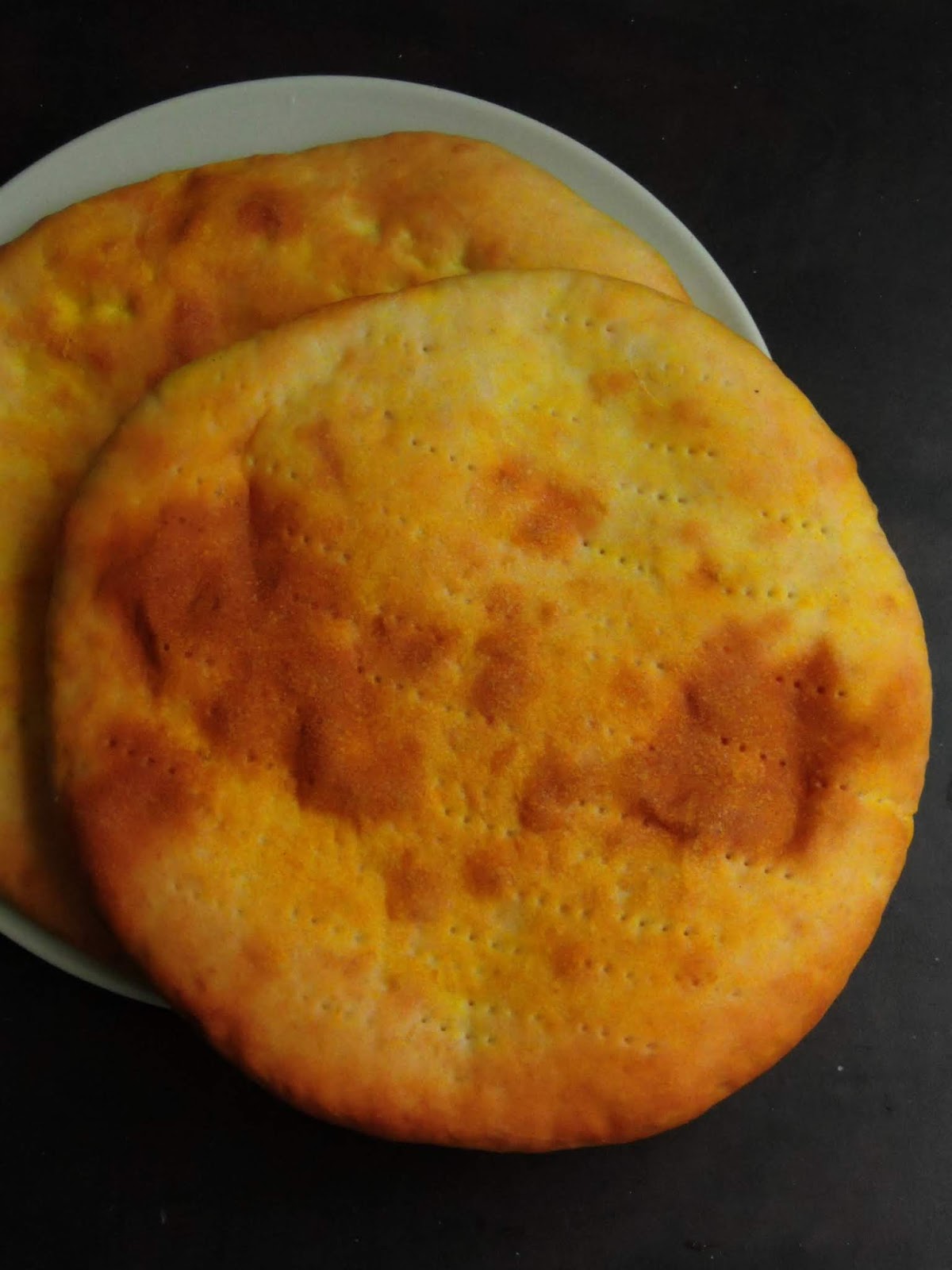 Priya's Versatile Recipes Taftan Naan/Taftoon Bread/Pakistani Flatbread