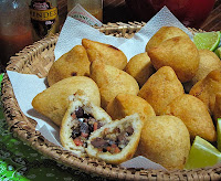 Coxinha de Cará com Recheio de Berinjela Coxinha de Cará com Recheio de Berinjela (vegana)