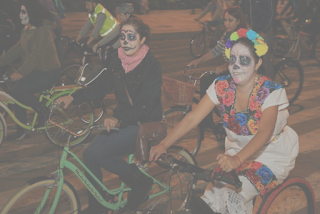 paseo nocturno bici dia de muertos cdmx