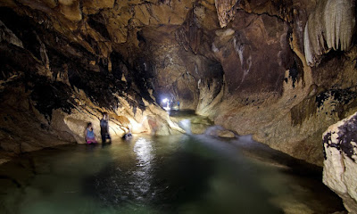 Image source: https://ninadumlao.wordpress.com/2015/03/20/daraitan-adventure-tinipak-river-trekking-and-maytuntong-cave-spelunking/
