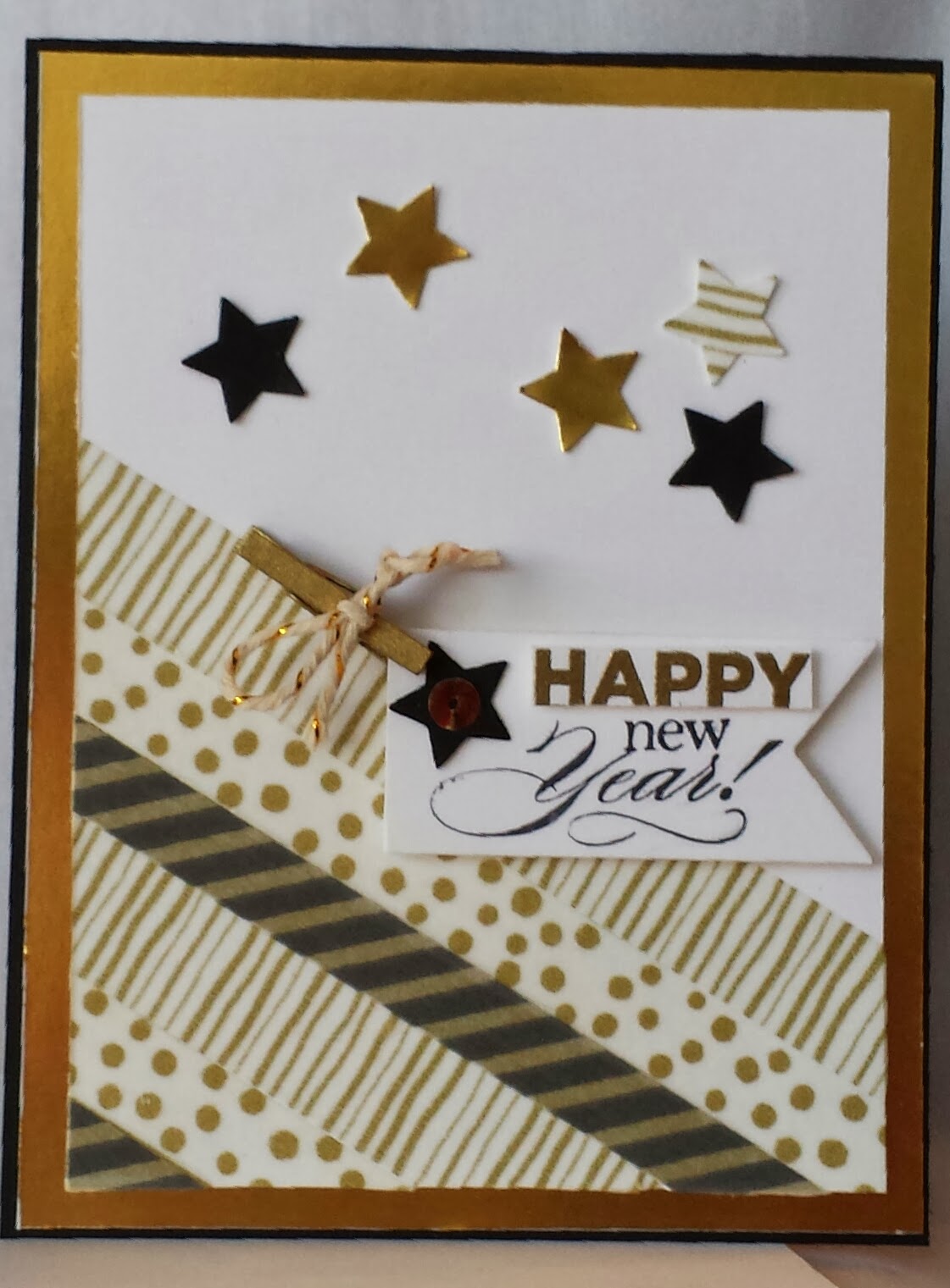 papermadeprettier: HAPPY NEW YEAR from Papermadeprettier, sparkly gold ...