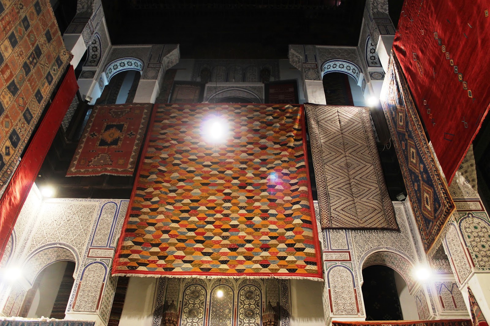 Souvenir Chronicles: FES, MOROCCO: BUYING A RUG (OR TWO)