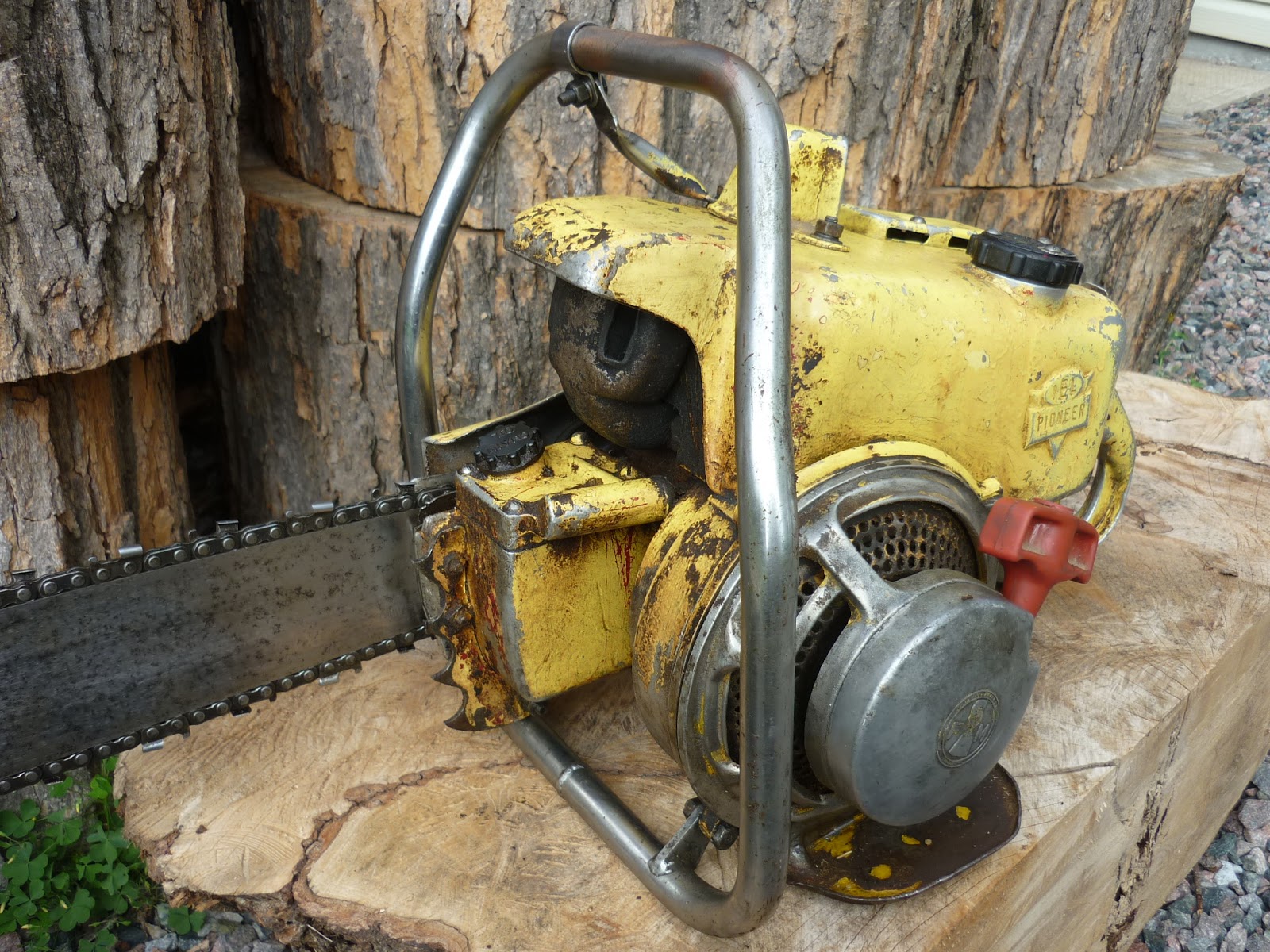 VINTAGE CHAINSAW COLLECTION IEL HM/HC (UNUSUAL 2 STAMPING)