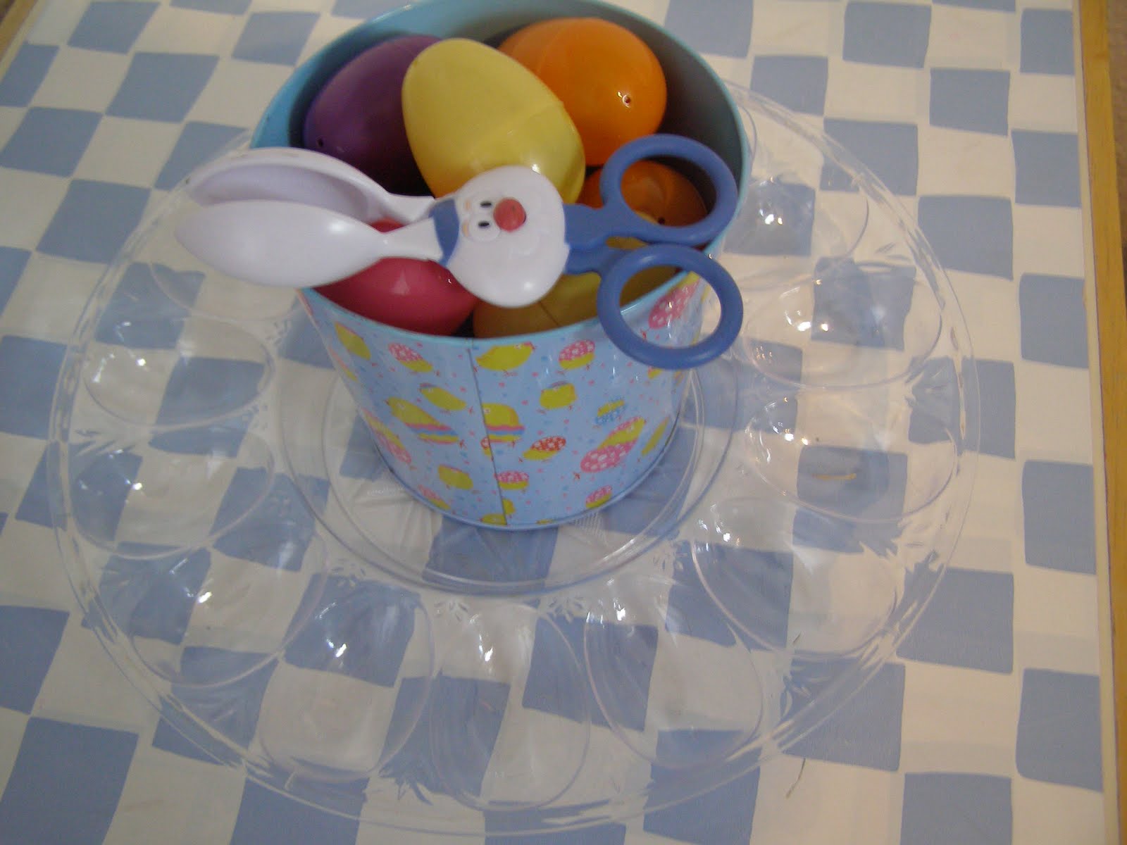 (Home)School of the Blogosphere Easter Montessori Trays