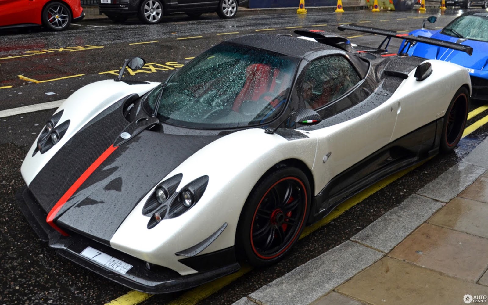 Exotic Brand Sport Car pagani Luxury Car Brands