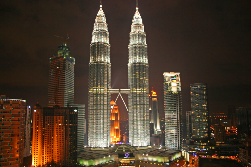 Petronas Towers In Kuala Lumpur of Malaysia ~ Best Destinations Abroad