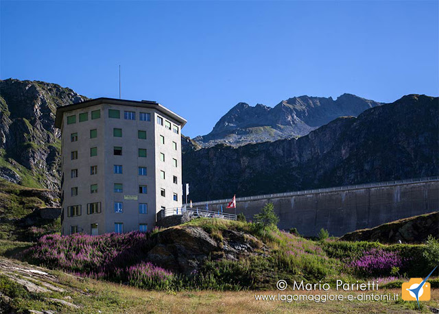 Albergo a Robiei e diga Robiei, il grande albergo e la diga