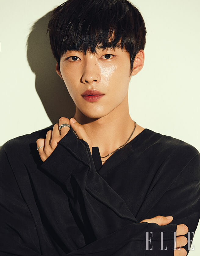 Black is Woo Do Hwan's Color in a Photo Shoot for Elle - POPdramatic