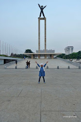 monumen pembebasan irian barat