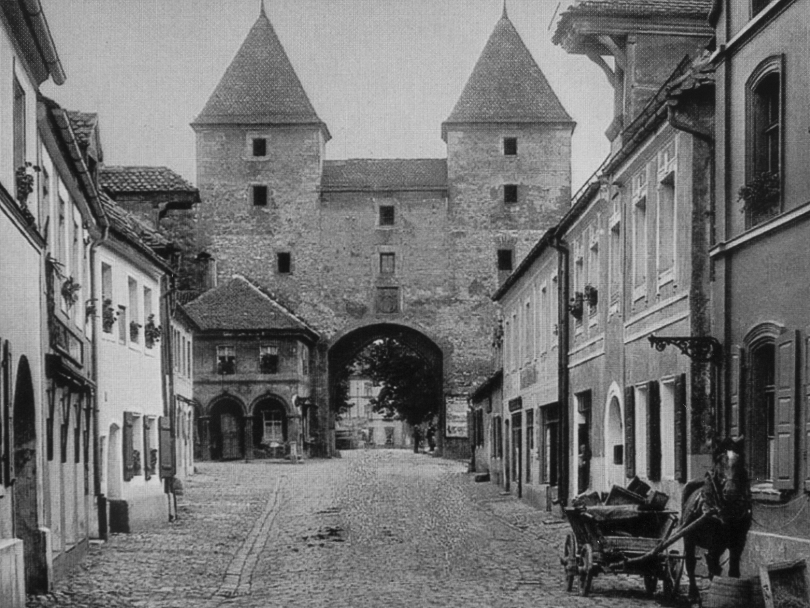 Regensburger Tagebuch Ausstellungseroffnung Helmut Wolf In Der