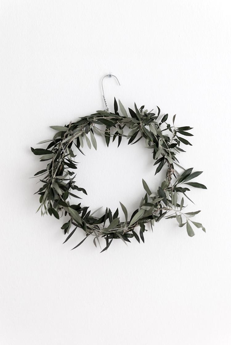 Simple olive wreath by My Paradissi