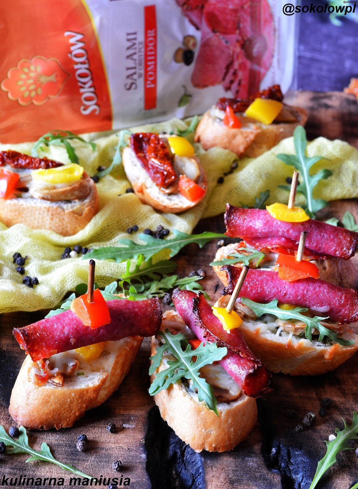 Kanapeczki zapiekane z rulonikami salami