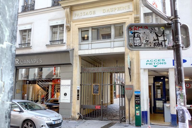Paris Passage Dauphine, échappée verdoyante à SaintGermaindesPrés