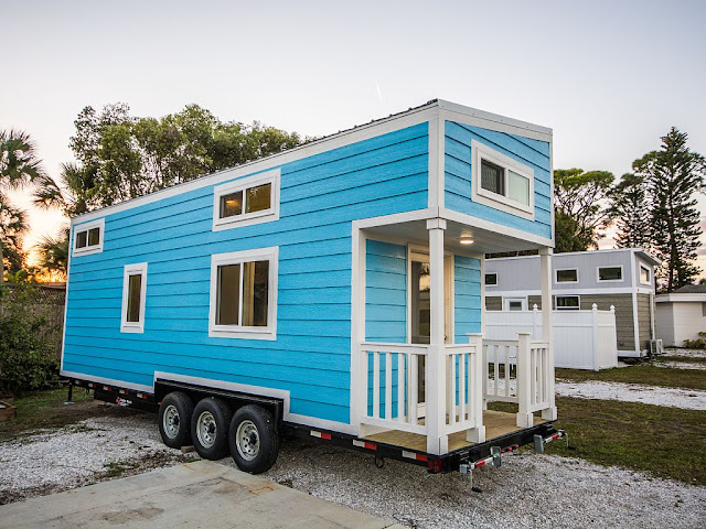 Blue Oasis tiny beach house