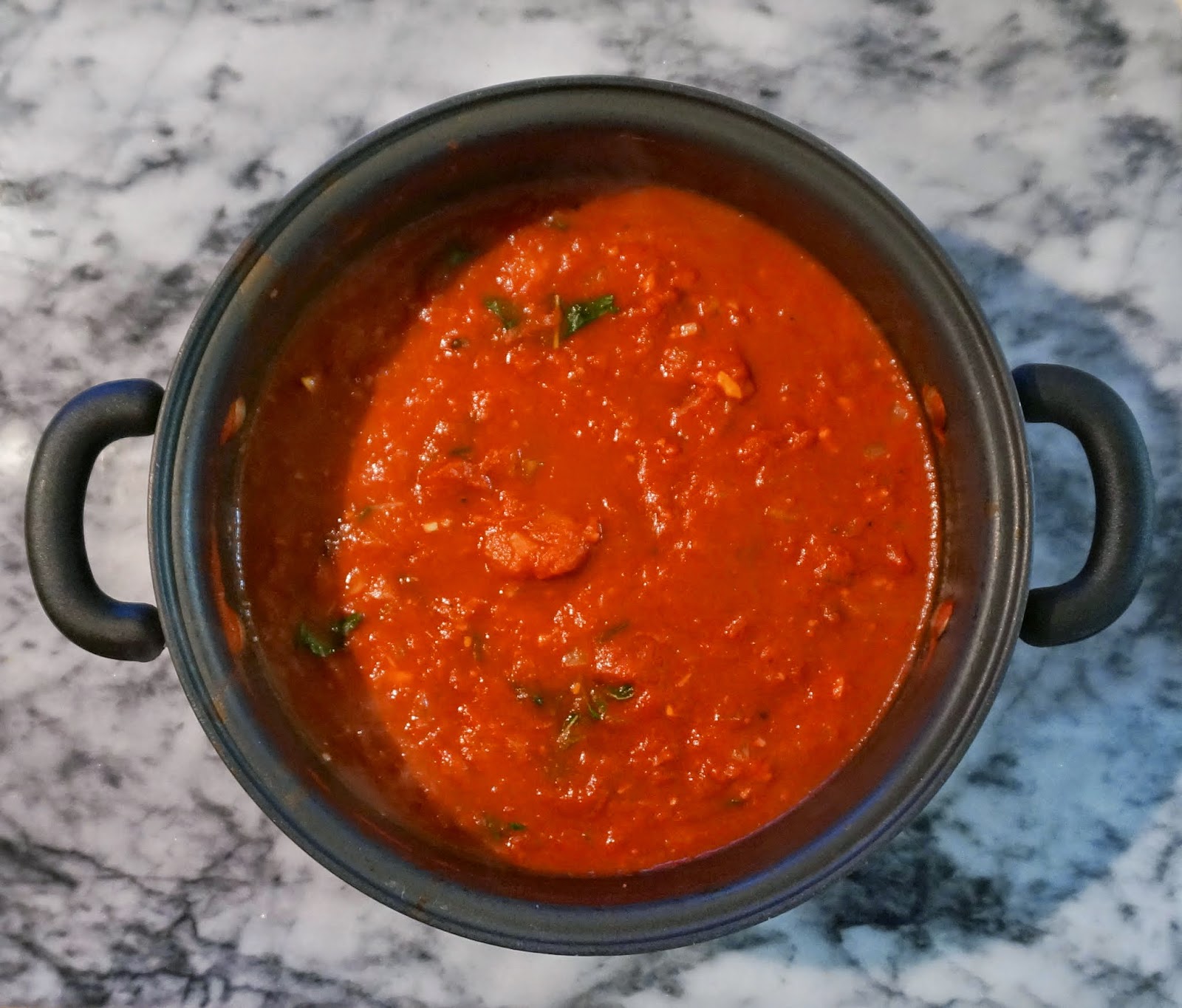 Basic Tomato & Basil Sauce
