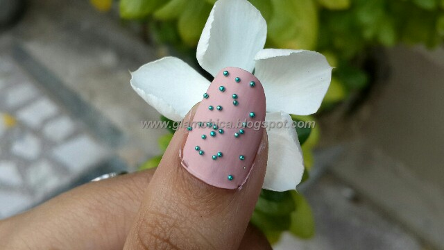 Nykaa Matte Nail Lacquer Pink Meringue & Black Cherry Pie : Review, Price & Swatches