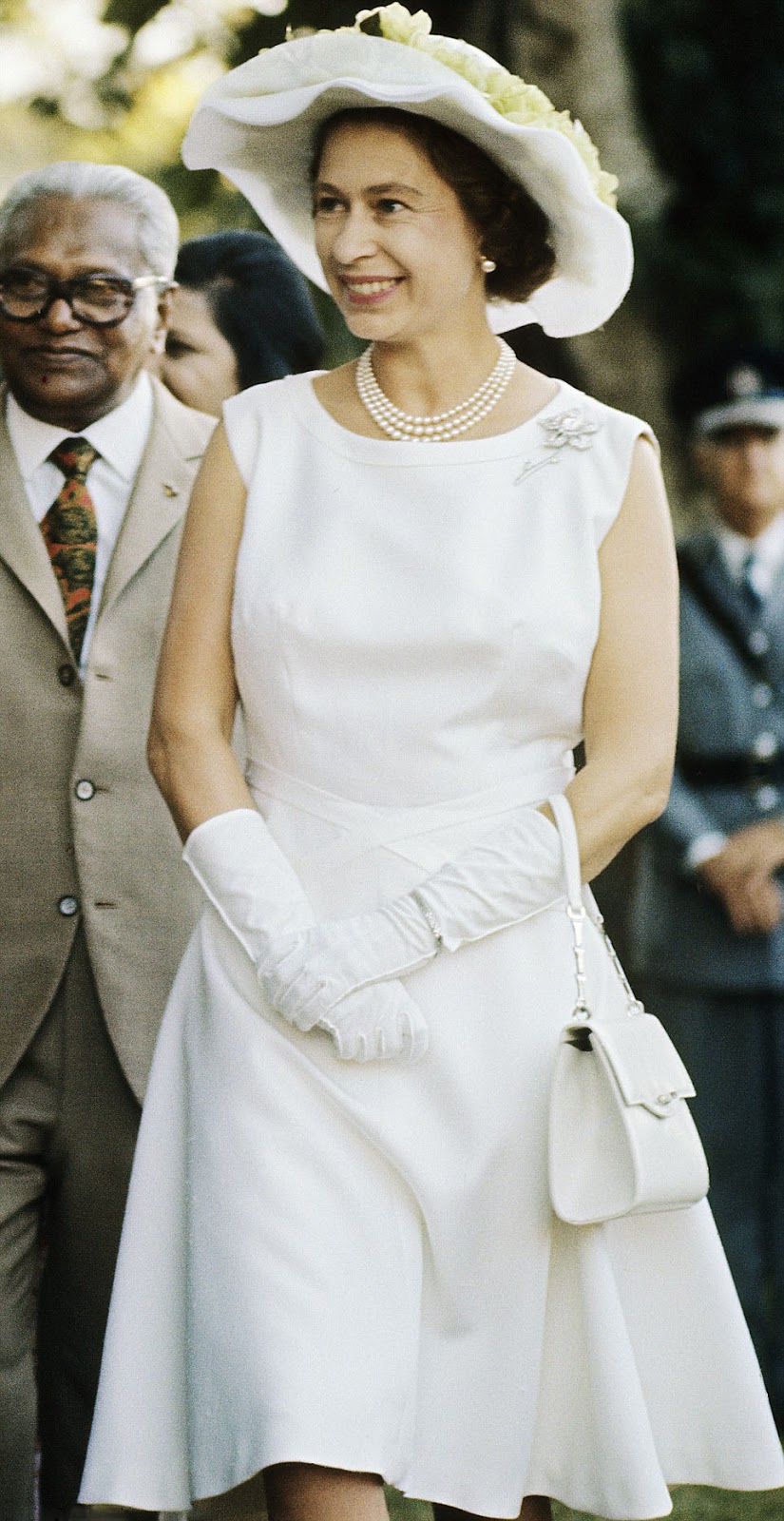 Royal Family Around the World: As Queen Elizabeth II celebrates her 90th birthday, Let's looks ... Royal Family Around the World: As Queen Elizabeth II celebrates her 90th birthday, Let's looks ...