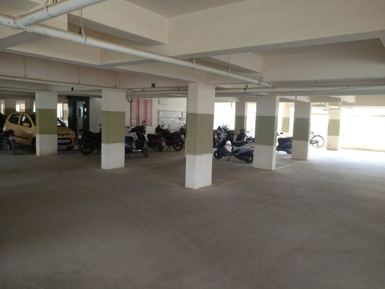 PURVI PRIDE WHITEFIELD IMMADIHALLI BUS STOP (1.5 Kms from white