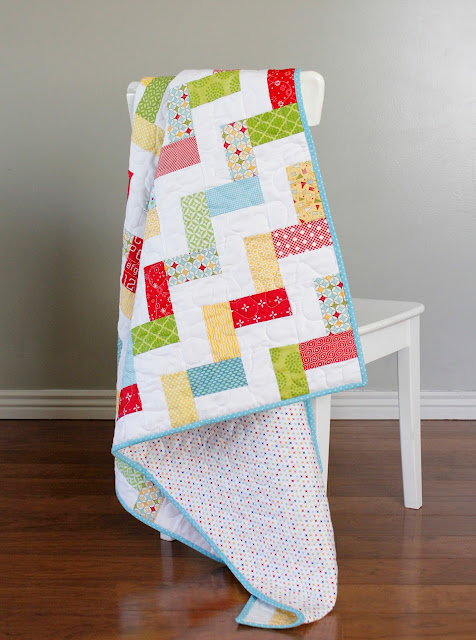 Stairway baby quilt - a free quilt pattern from A Bright Corner