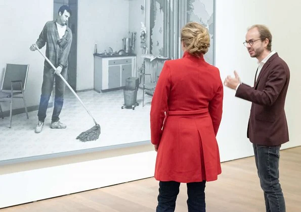 Duke Guillaume and Hereditary Grand Duchess Stéphanie at Night of Museums event. Stephanie wore red wool coat