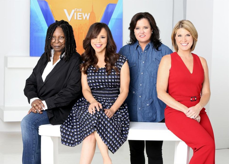 The View Host Nicolle Wallace Shade Raven Symone By Asking Are You That Famous