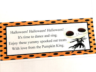 It's Halloween and time to celebrate and sing with Jack Skellington, the Pumpkin King.  Print out this fun and unique bag topper, add some Halloween treats, and celebrate the arrival of Halloween in all it's spooky fun.