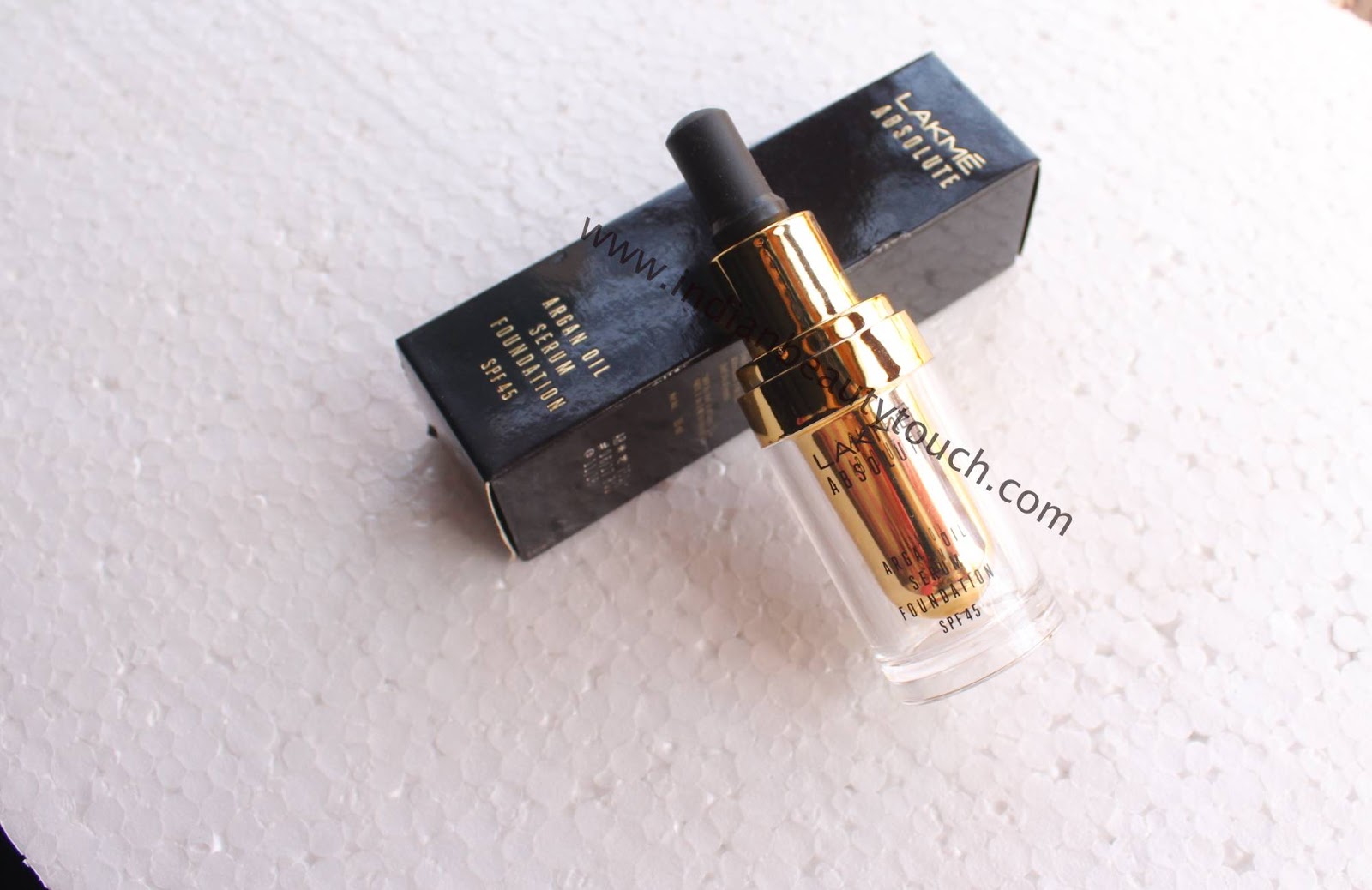 lakme absolute argan oil serum foundation rose silk