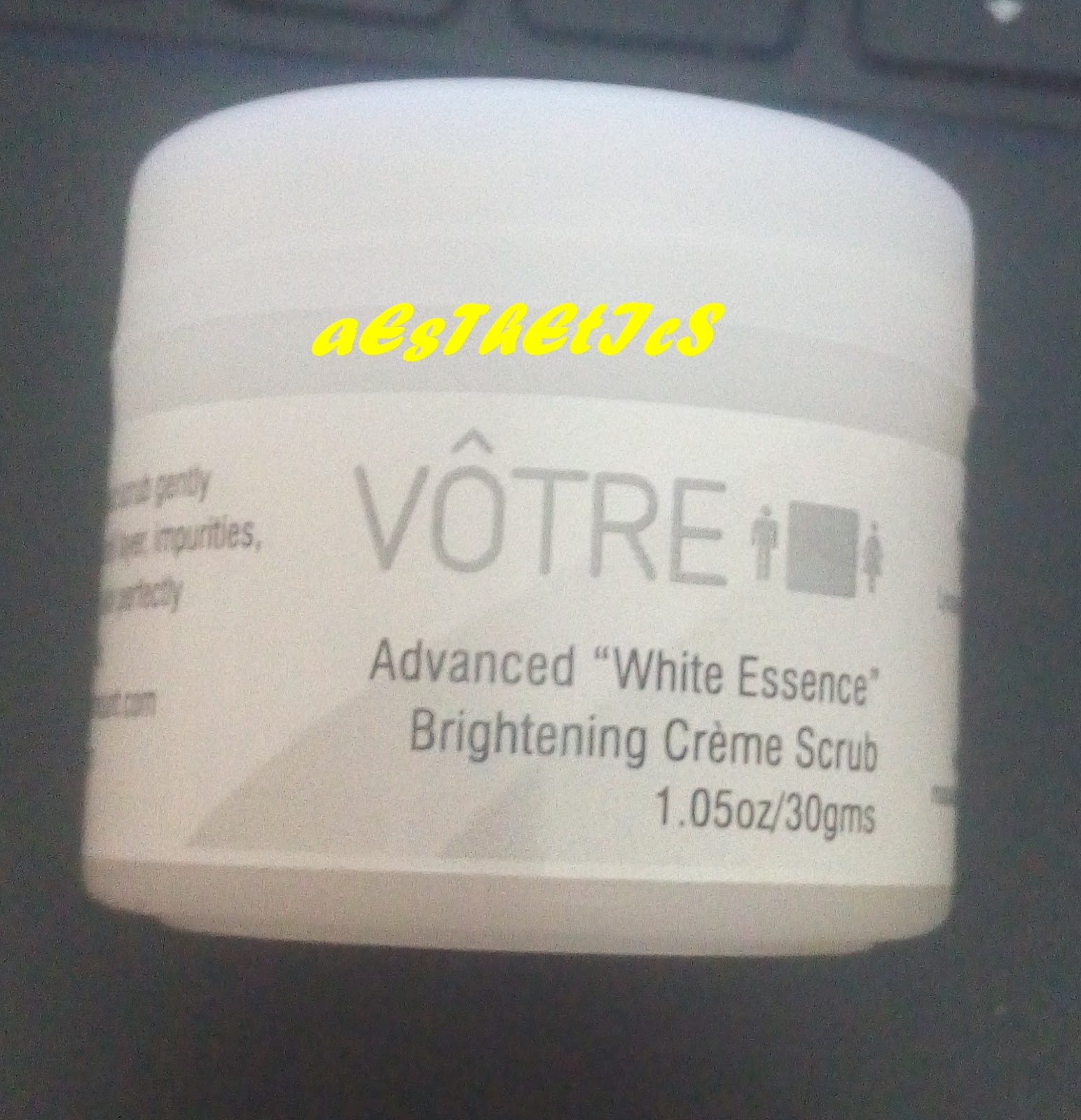 Aesthetics Indian Makeup Beauty Blog Fashion Votre White Essence Brightening Creme Scrub Review