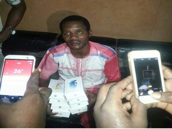 seun egbegbe steal 9 iphones