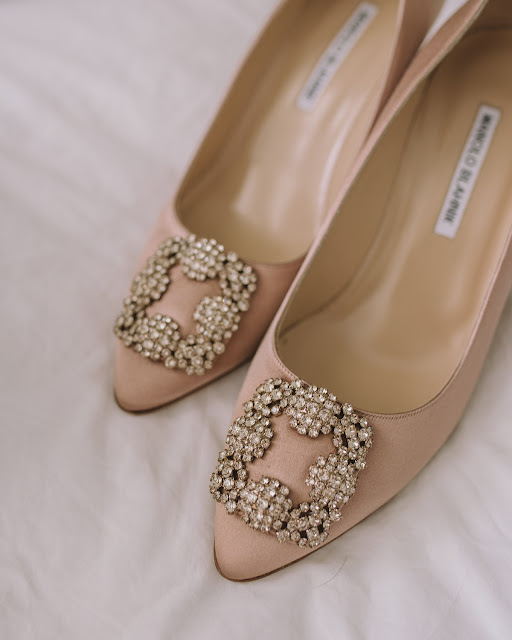 manolo blahnik hangisi flesh satin