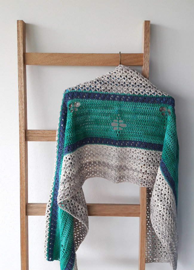 Crochet pattern: The Merhaba Shawl | Happy in Red Crochet pattern: The Merhaba Shawl | Happy in Red