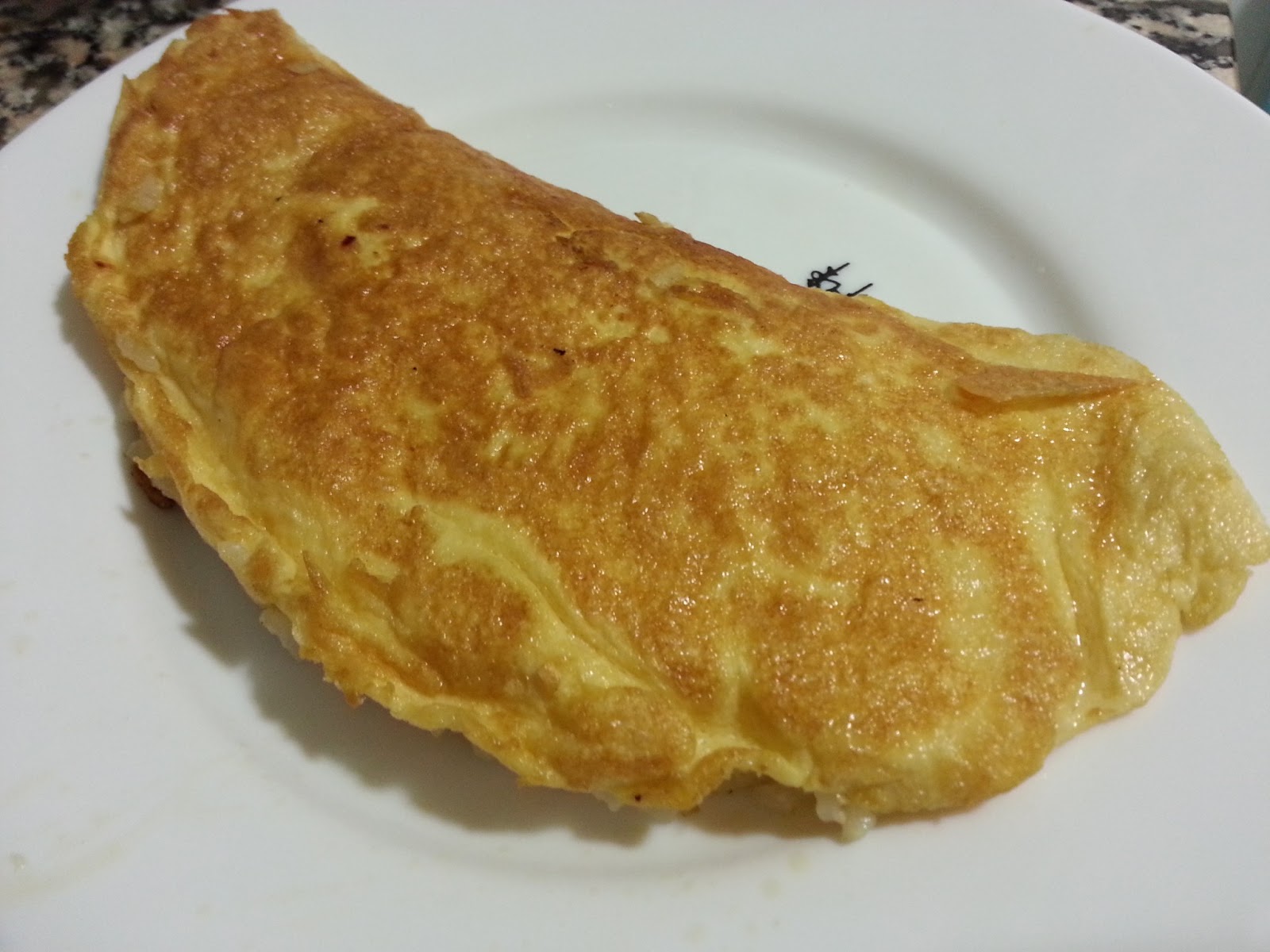 La Cocina de Rebeca Tortilla francesa con arroz, queso y salchichas