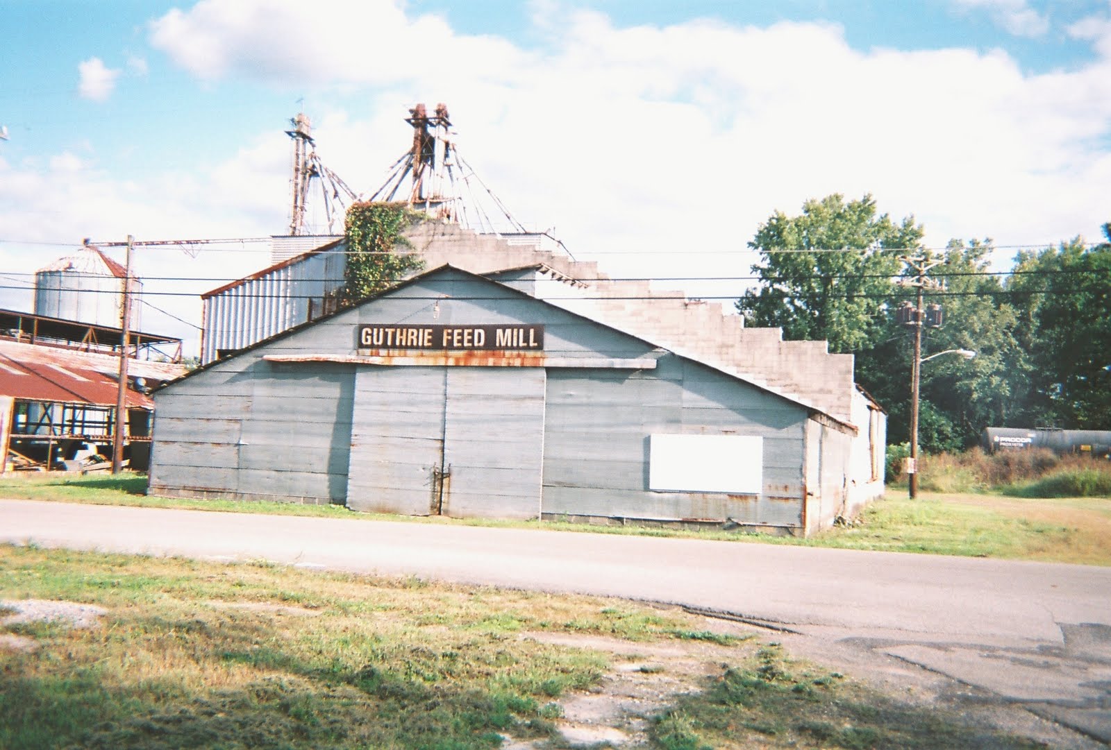 TODDCOUNTYKENTUCKYPICTURESAMERICA WARREN GRAIN FEED MILL OF