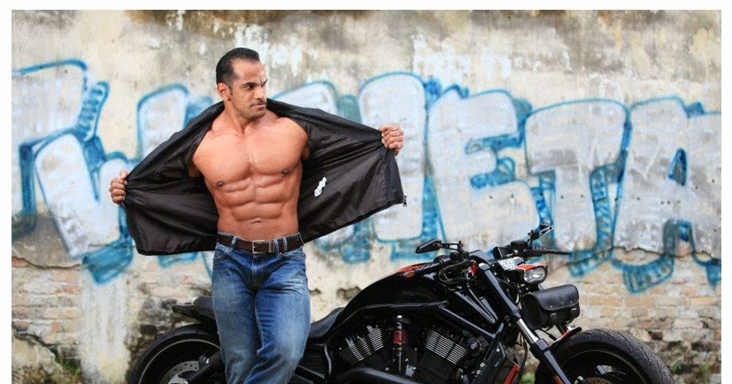 MEN'S BOOKMARK: Malaysia Bodybuilder Super Star - Syed Fazli Ali
