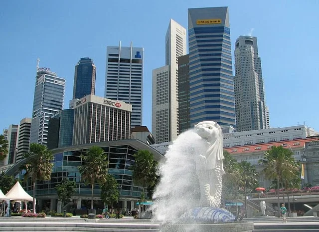 Merlion di Singapura masuk sebagai salah satu ikon biodata dan biografi negara ini.