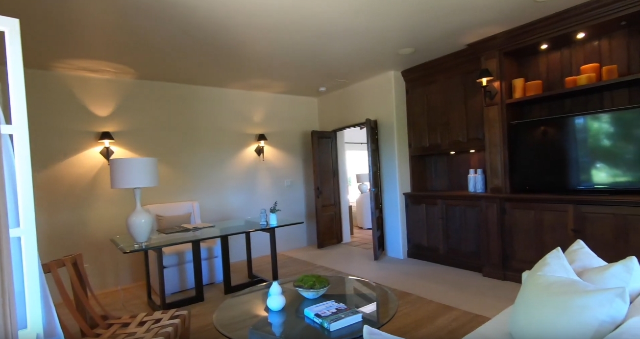9 Photos vs. 6368 La Valle Plateada, Rancho Santa Fe, CA vs. Home Interior Design Tour
