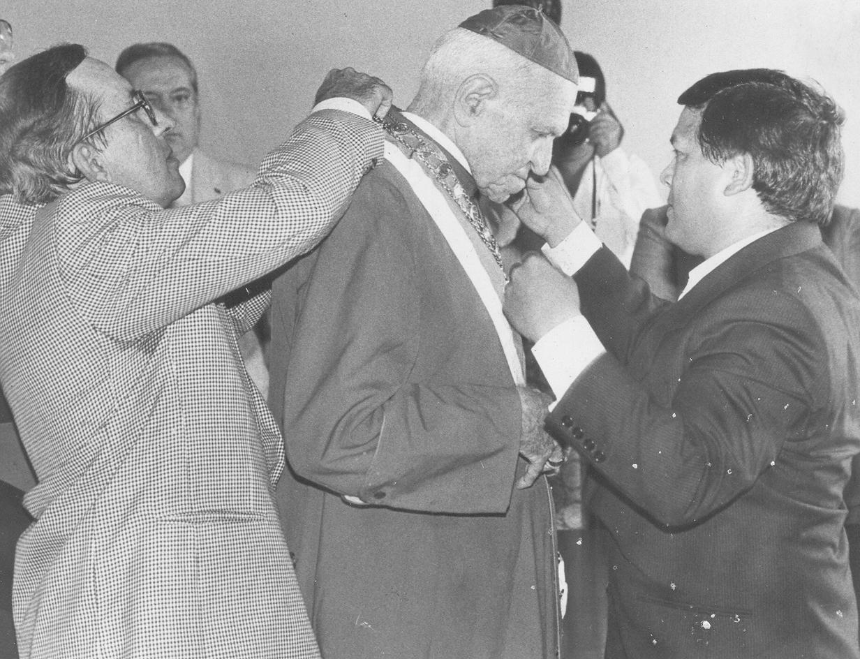 REALIDADES SUCINTAS DE ANGOSTURA / Américo Fernández MARADEI PROFESOR