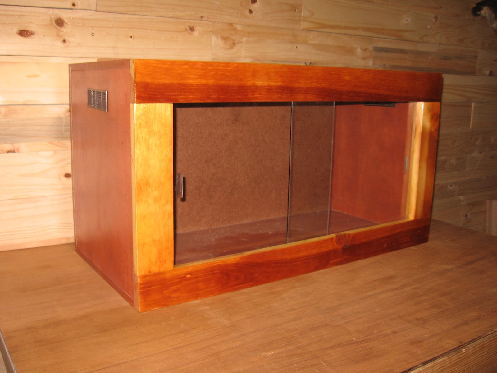 Dave's Custom Reptile Cages Cherry Royale