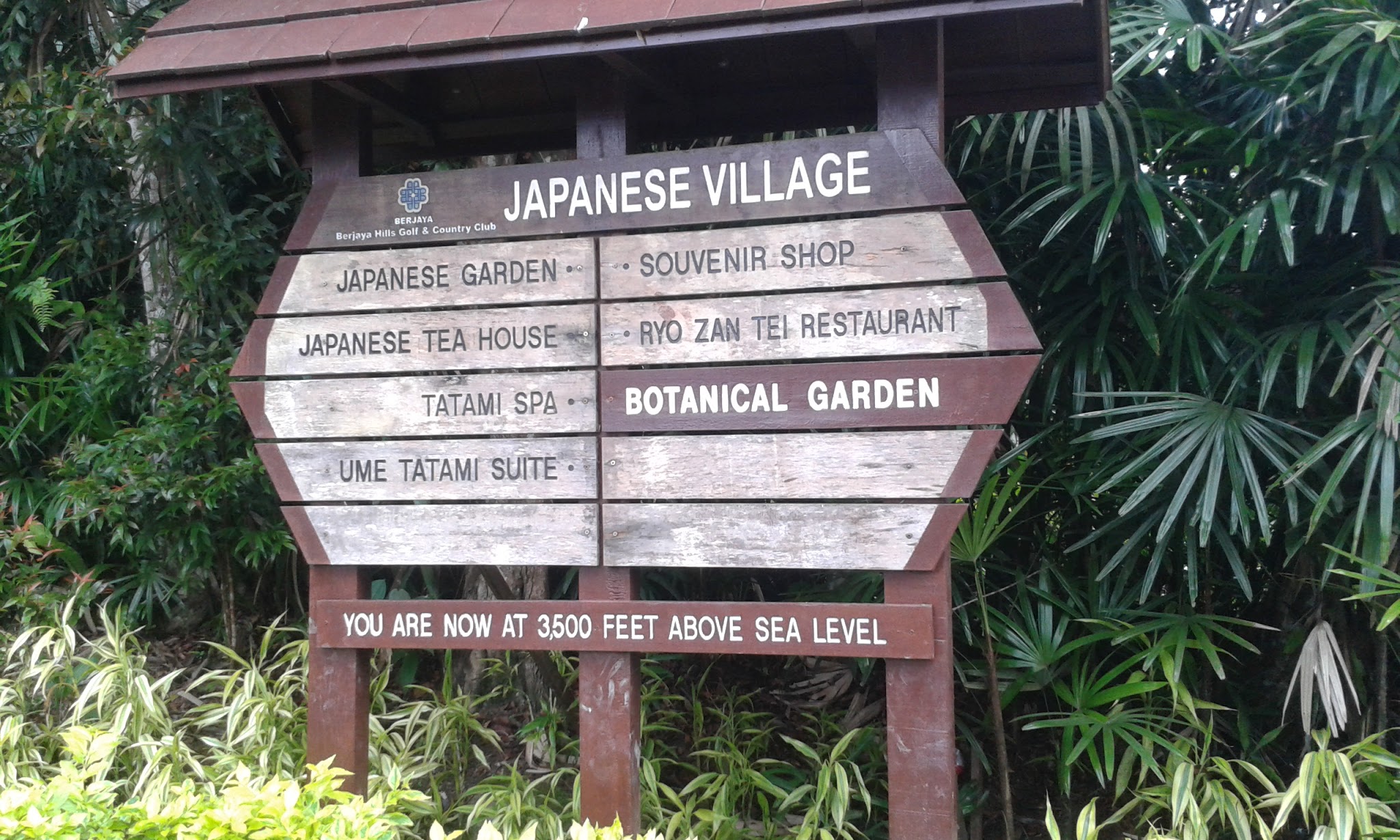 Japanese Village Di Bukit Tinggi