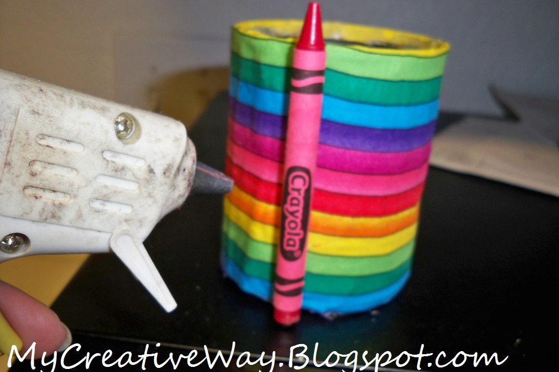 My Creative Way: Crayola Pen Holder Tutorial. Inexpensive Teachers Gift ...