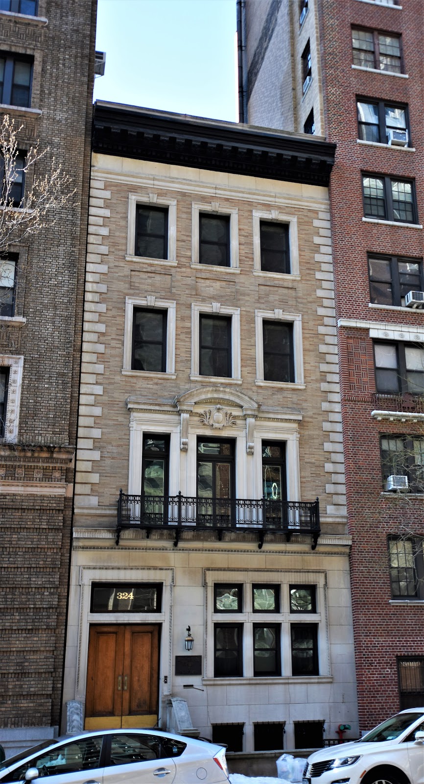 Daytonian in Manhattan The Edwin R. A. Seligman House No. 324 West