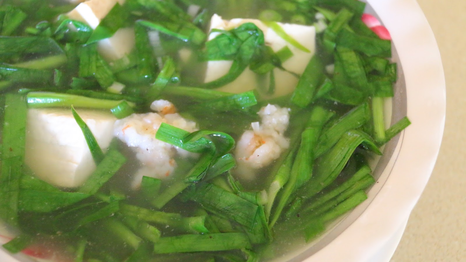 Boriville Canh hẹ nấu đậu hũ (Vietnamese Tofu with Chives Soup) Recipe