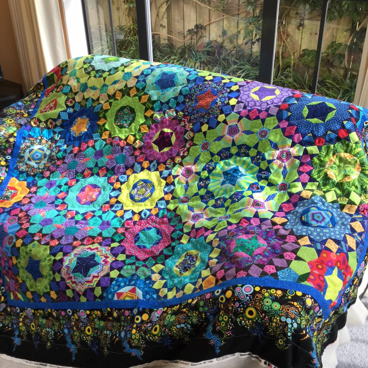 Wendy's Quilts and More Hand quilting my la passacaglia quilt