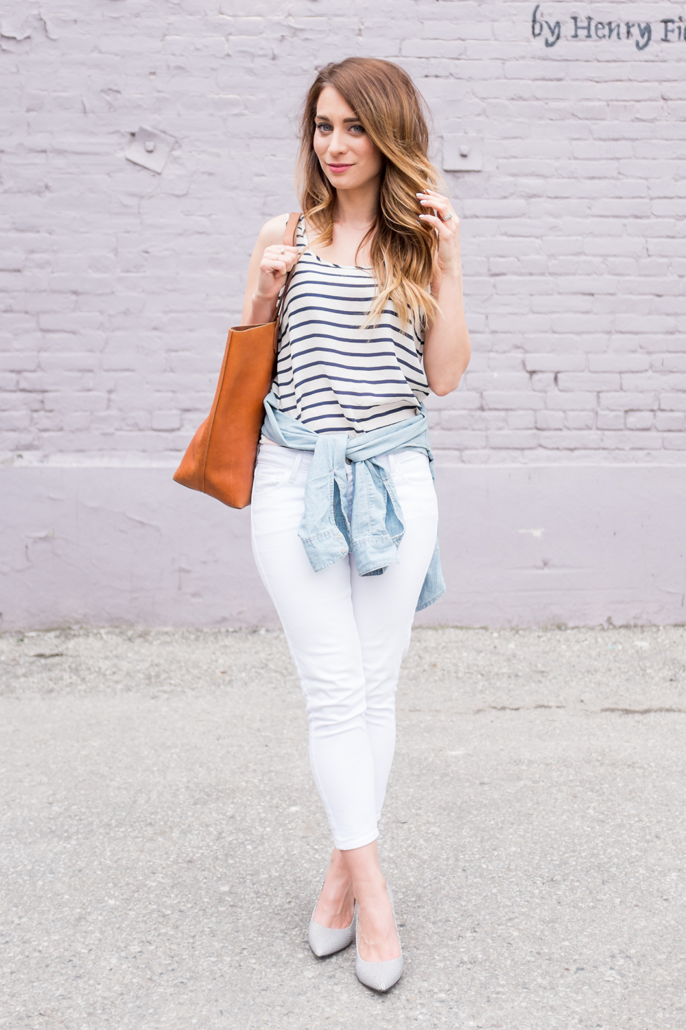jeans with 2 stripes