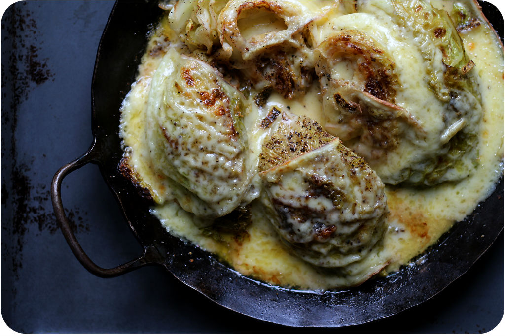 Geschmorter Wirsing mit geröstetem Fenchelsamen und mit Käse überbacken | Arthurs Tochter kocht. Der Blog für Food, Wine, Travel & Love Geschmorter Wirsing mit geröstetem Fenchelsamen und mit Käse überbacken | Arthurs Tochter kocht. Der Blog für Food, Wine, Travel & Love