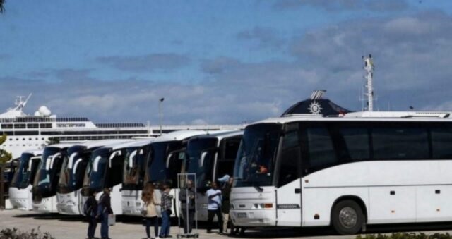Αδυνατούν να καταβάλλουν το δώρο Πάσχα, χιλιάδες επιχειρήσεις οδικών επιβατικών μεταφορών Αδυνατούν να καταβάλλουν το δώρο Πάσχα, χιλιάδες επιχειρήσεις οδικών επιβατικών μεταφορών