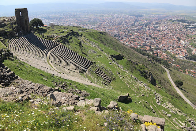 It could be a theatre during the ancient Roman city of Pergamon in Turkey It could be a theatre during the ancient Roman city of Pergamon in Turkey