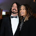 Para Dave Grohl, Aerosmith dos anos 80 soa quase como Bee Gees
