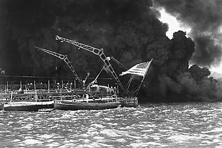 Let it fly! Heroes of Pearl Harbor